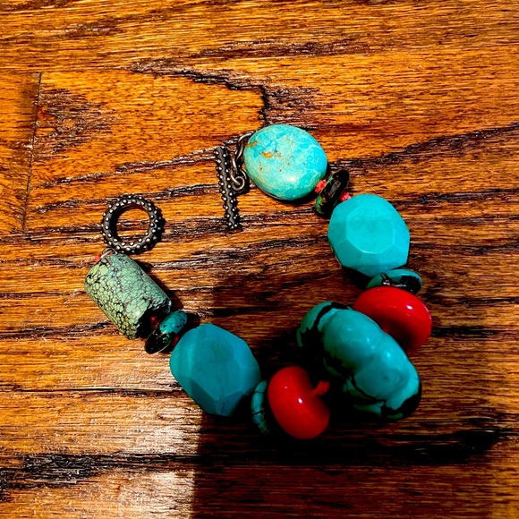 Turquoise and coral bracelet - Picture 1 of 7